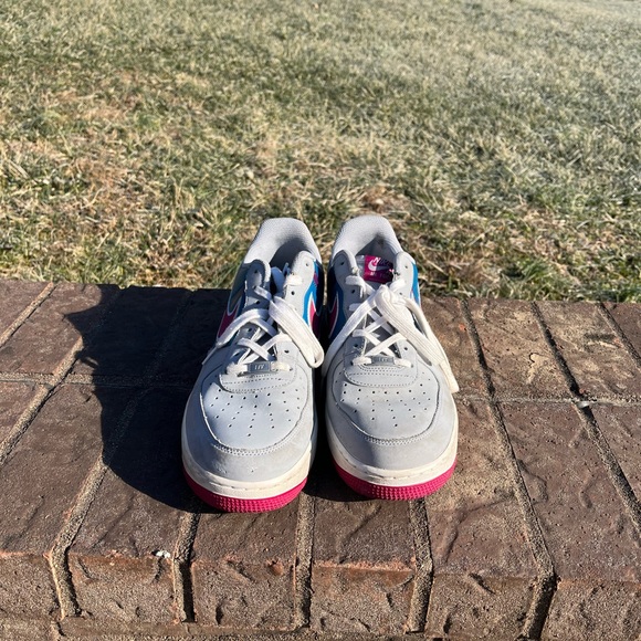 Air Force 1s - Picture 3 of 6